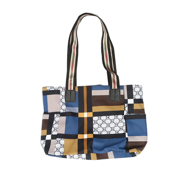 Ưu điểm của túi du lịch đeo vai cỡ lớn là gì